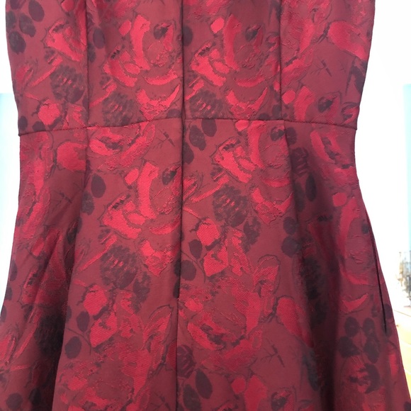 Beautiful red high low dress with pockets - Picture 2 of 4